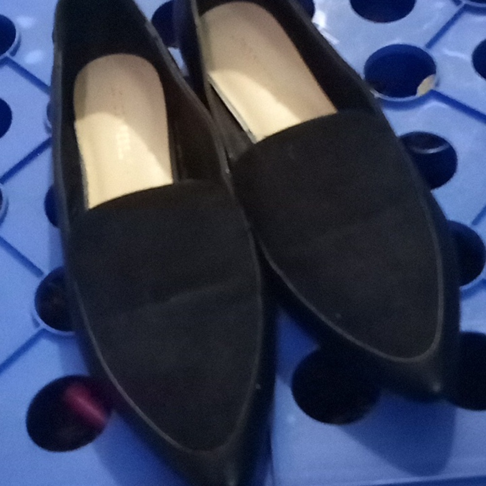 Londan rebel flats UK size 5